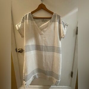 Vineyard Vines White Tunic Dress with Black Stripes / Size: 10